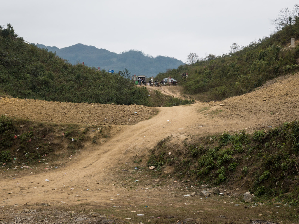 smugglers at China-Vietnam border