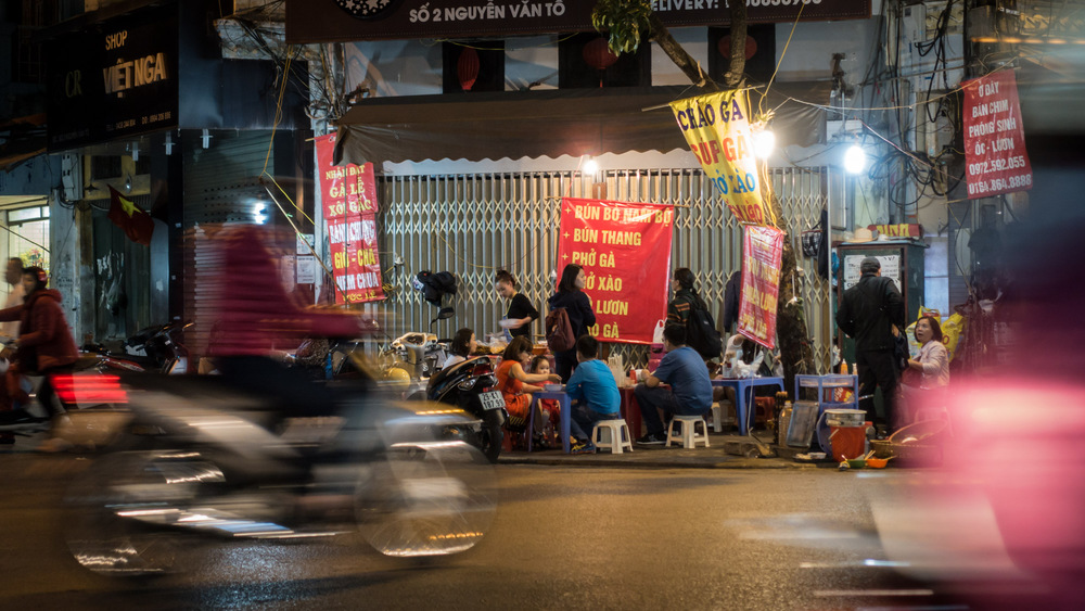 street-side restaurant