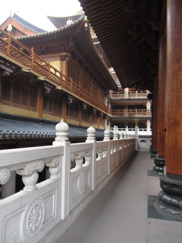 Jingan temple corridor