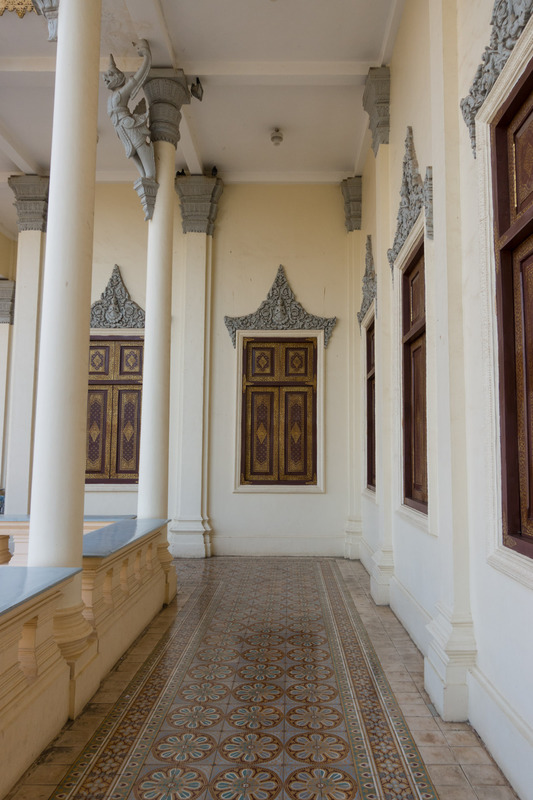 Royal Palace corridor