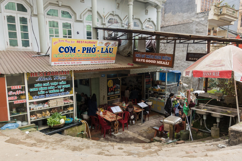 restaurant that serves pork pho