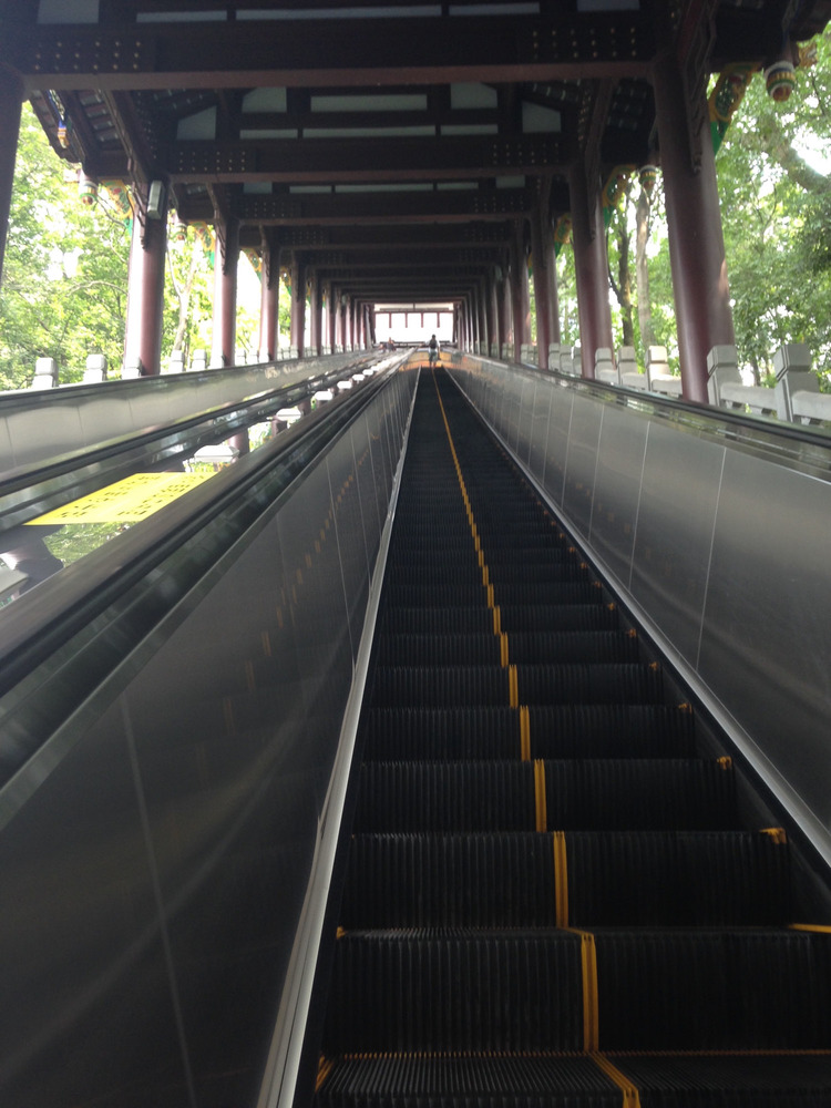 escalator