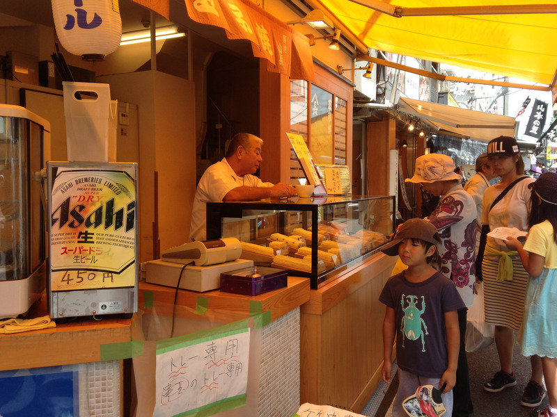 tamago chef at the front counter